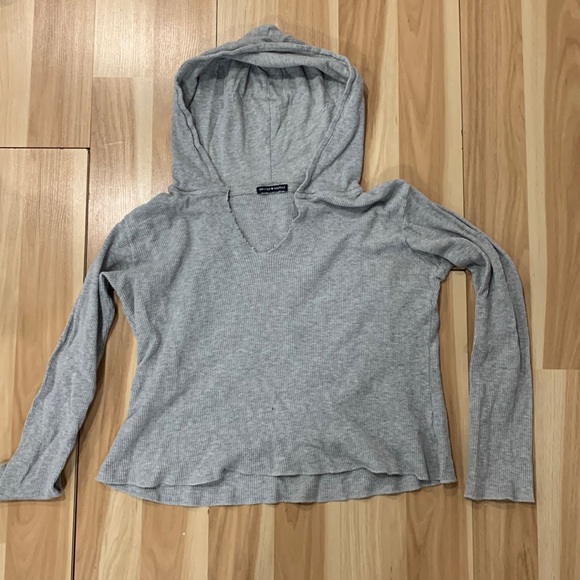 Brandy Melville Cropped Grey Long Sleeved Waffle Shirt With Hood - Picture 1 of 1